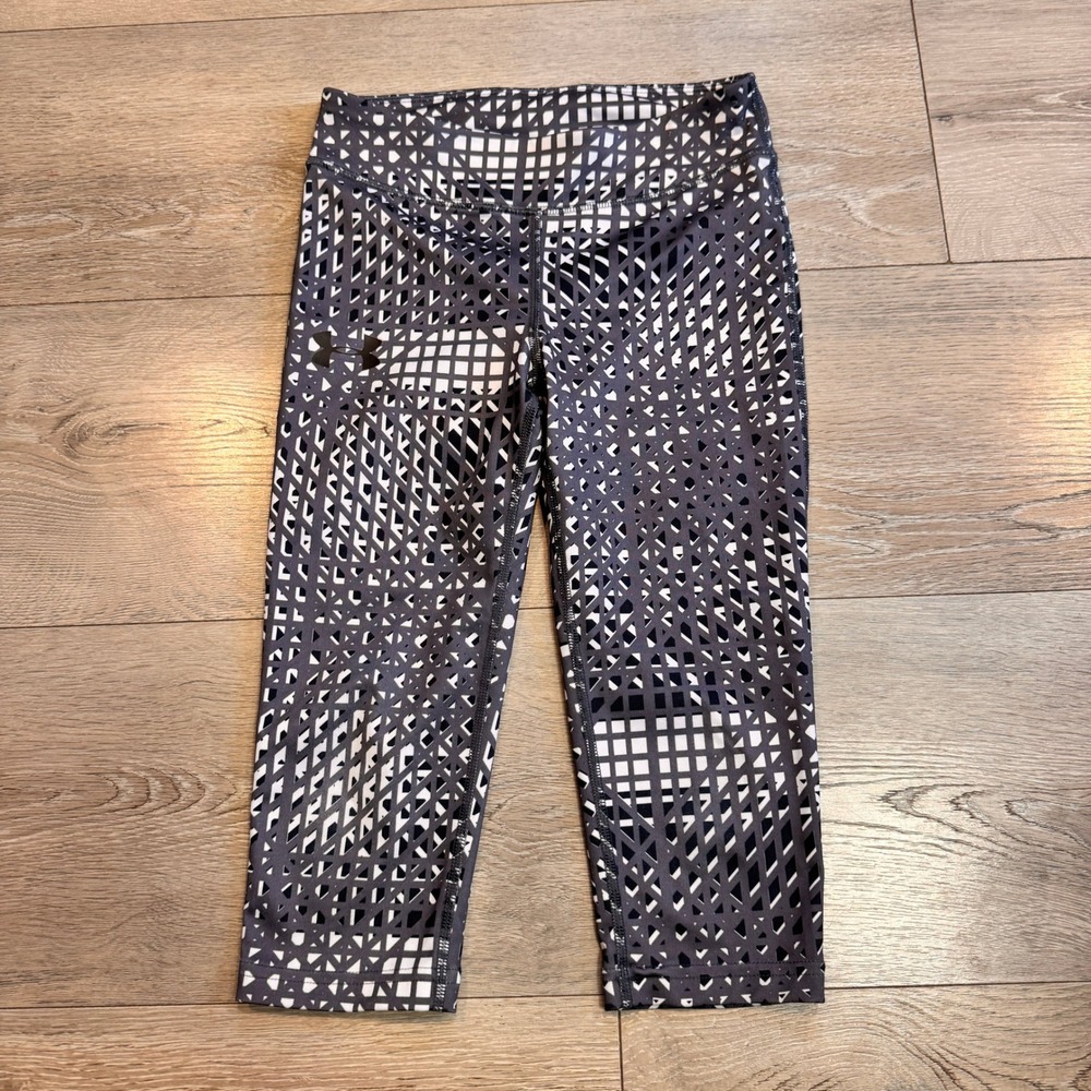 Under Armour Girls Crop‎ Heat Gear Leggings Gray Size Large 10 Athletic Workout